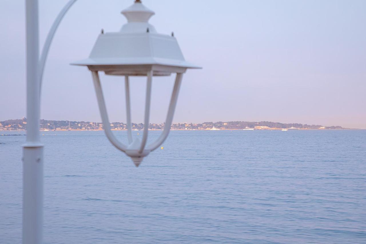 " Nid D'Amour " Evasion De Reve - Pieds Dans L'Eau Face A La Mer Cannes Dış mekan fotoğraf